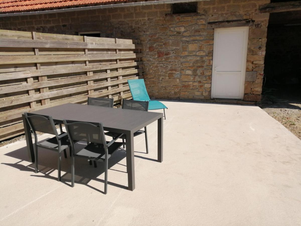 Maison Jullouville au calme Extérieur photo