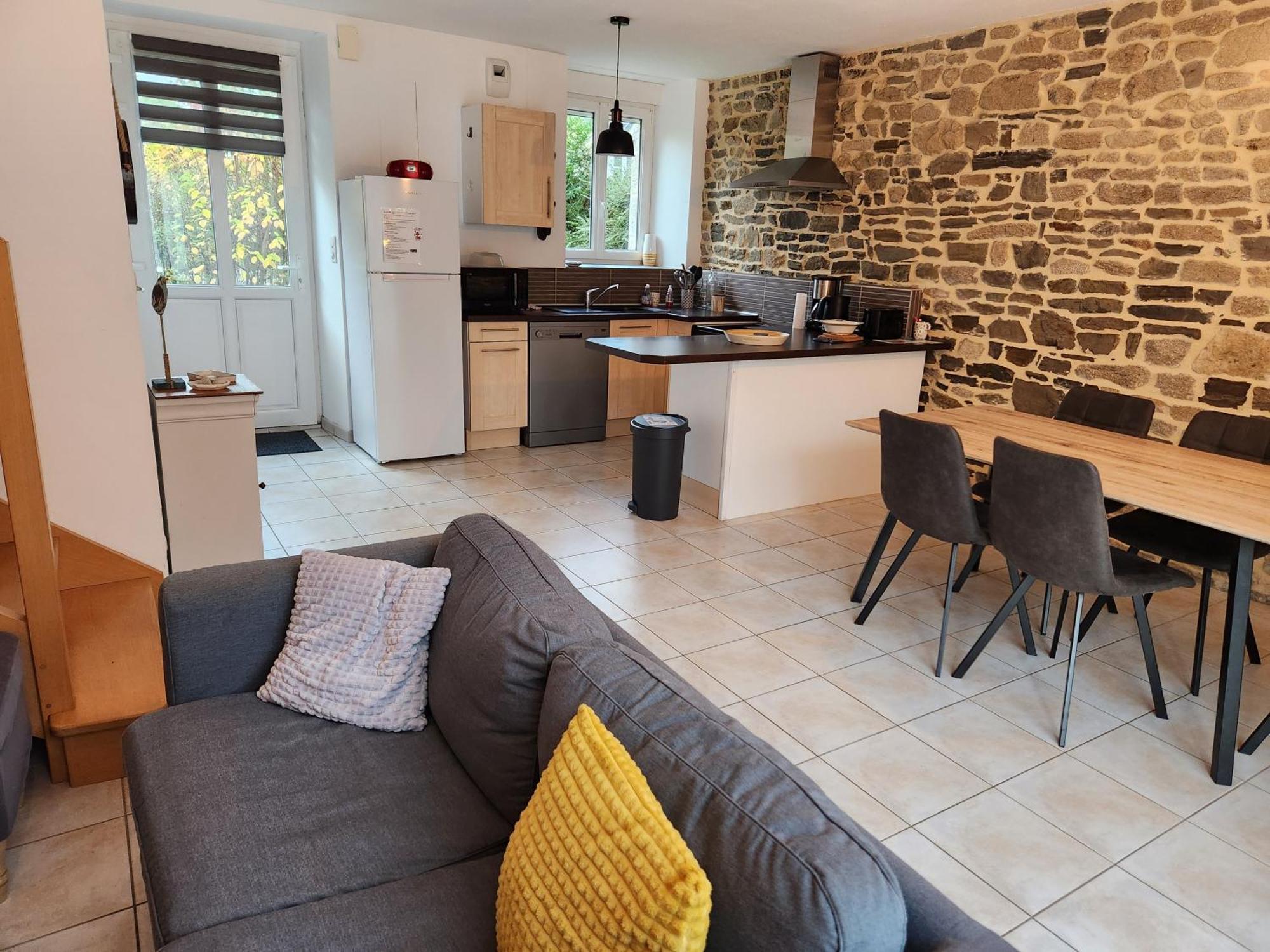 Maison Jullouville au calme Extérieur photo